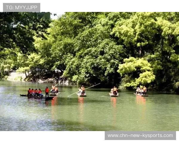 特色竹筏竞速赛，原生态水域的惊险畅快